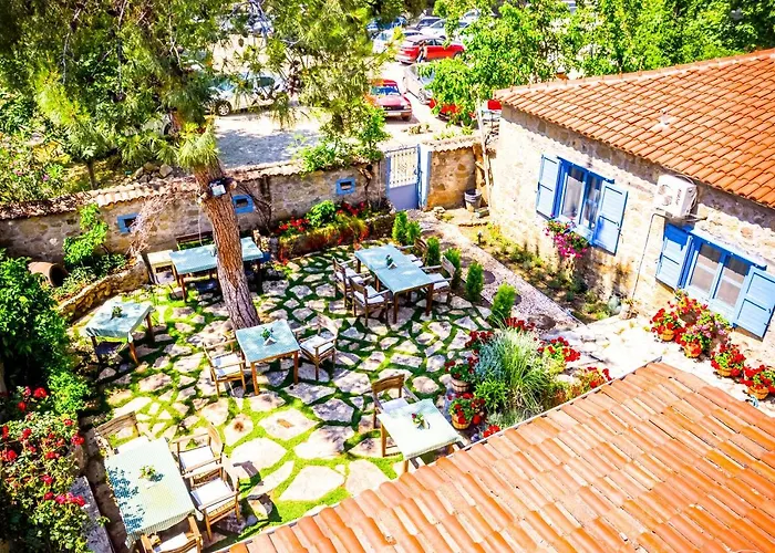 Adatepe Otel